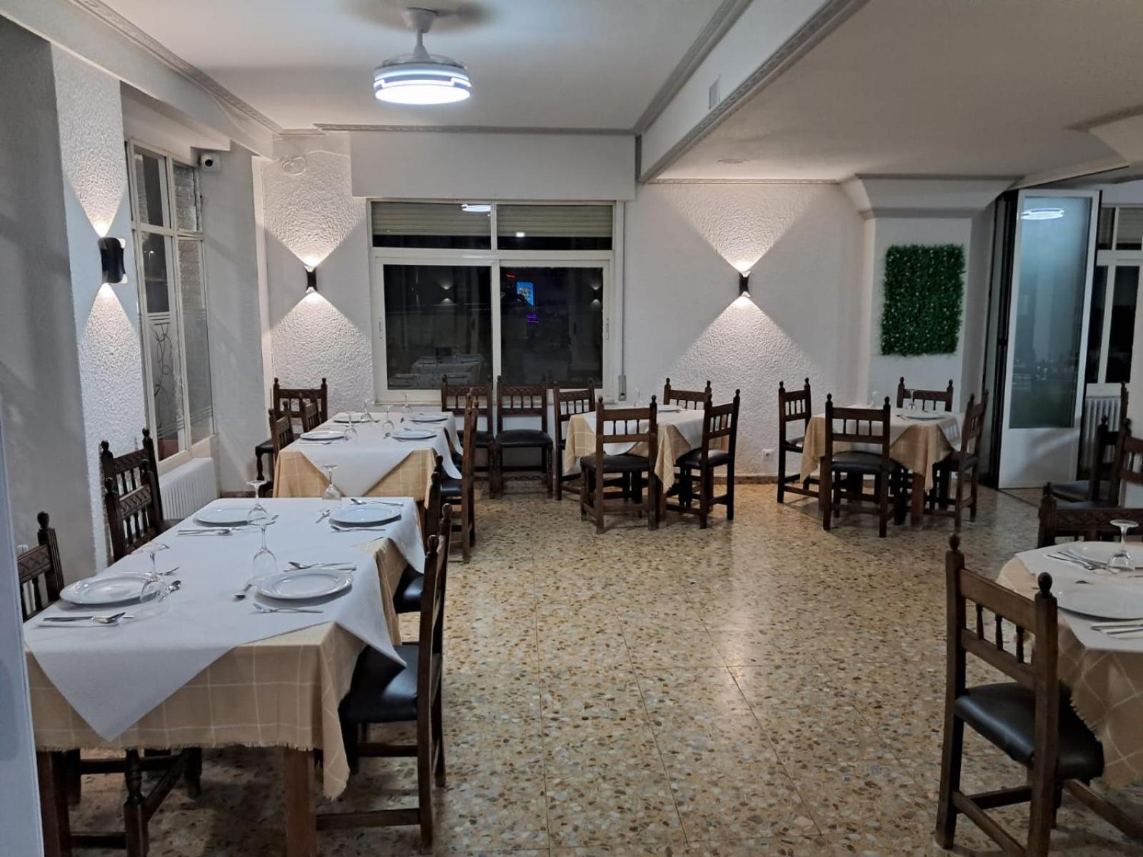 Villalobar Hostal San Miguel מראה חיצוני תמונה
