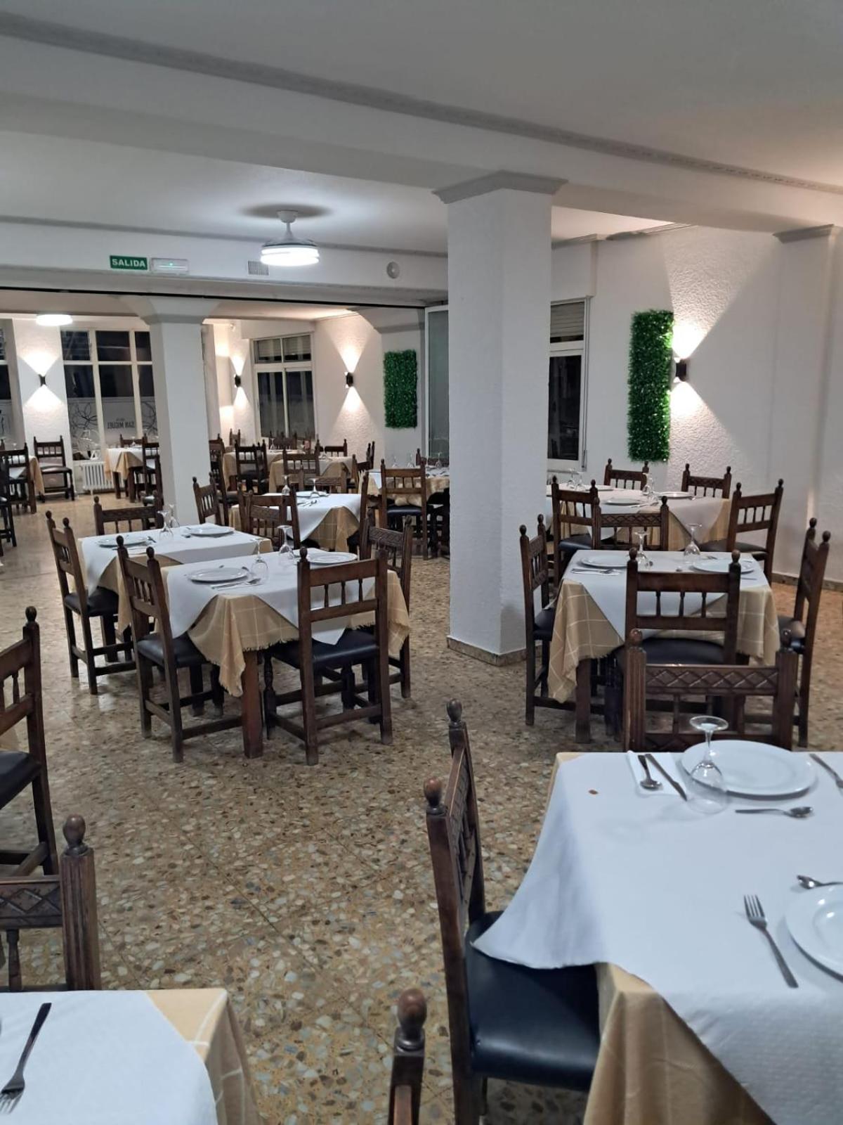 Villalobar Hostal San Miguel מראה חיצוני תמונה