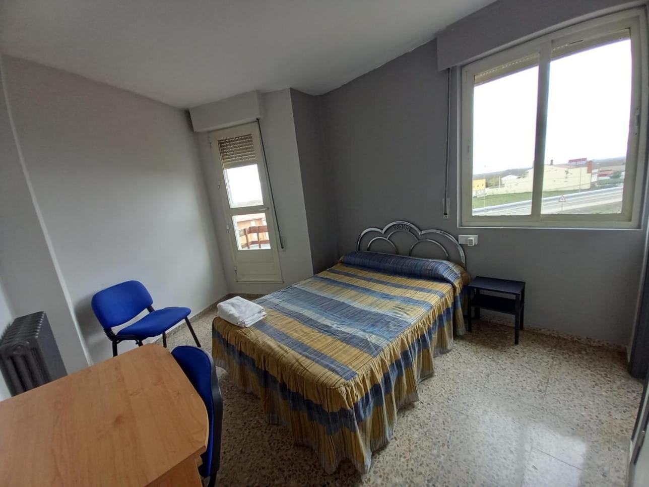 Villalobar Hostal San Miguel מראה חיצוני תמונה