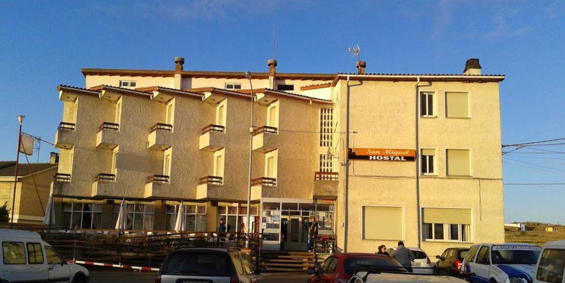 Villalobar Hostal San Miguel מראה חיצוני תמונה