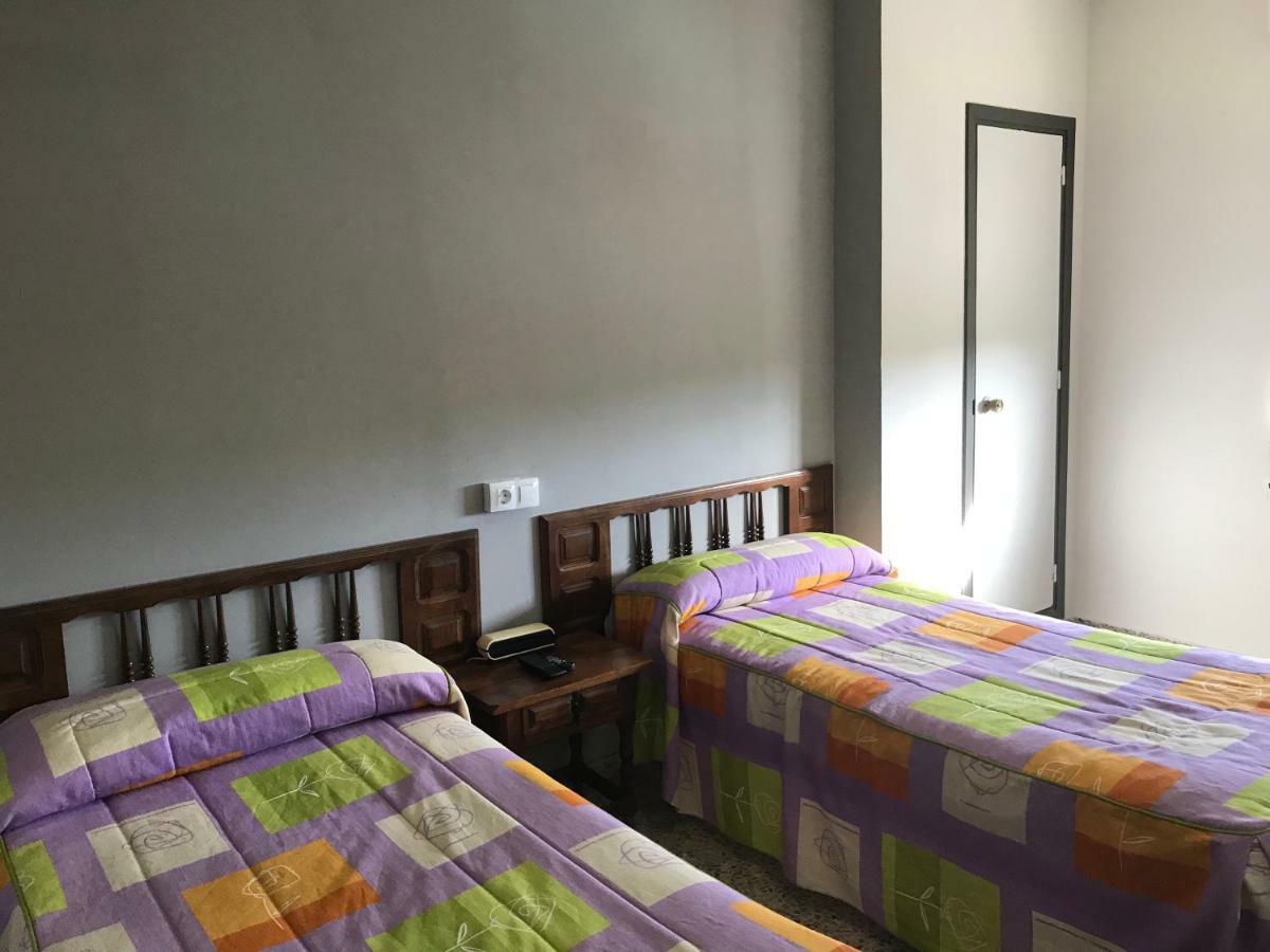 Villalobar Hostal San Miguel מראה חיצוני תמונה